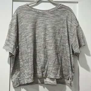 ✨sold✨ Old Navy Textured Striped Tee